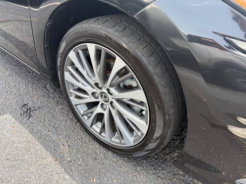 Used 2019 Lexus ES 350 w/ Premium Package FWD image 27