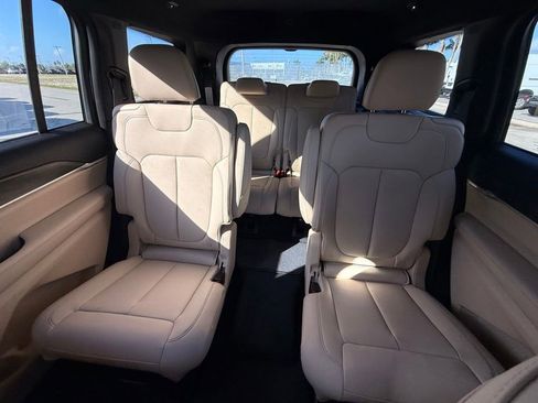 New 2026 Jeep Grand Cherokee L Limited RWD image 24