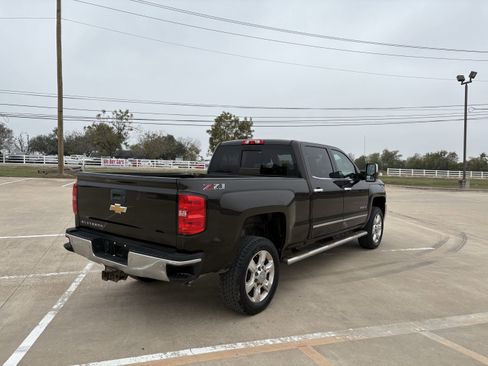 Used 2018 Chevrolet Silverado 2500 LTZ w/ Duramax Plus Package image 23
