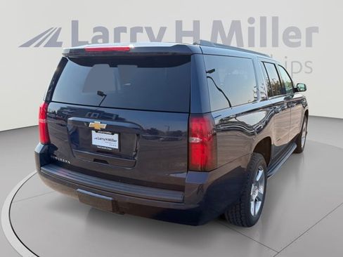 Used 2017 Chevrolet Suburban LT AWD/4WD image 5
