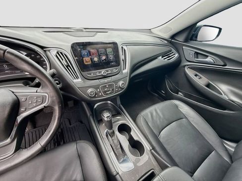 Used 2018 Chevrolet Malibu LT w/ Leather Package FWD image 27