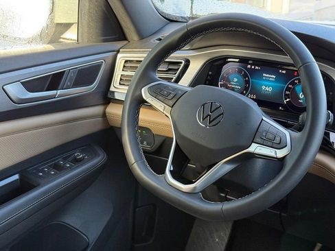 New 2026 Volkswagen Atlas Cross Sport SE AWD/4WD image 9