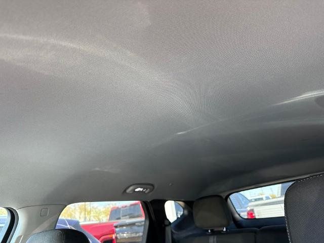 Used 2025 Chevrolet Blazer LT FWD image 15