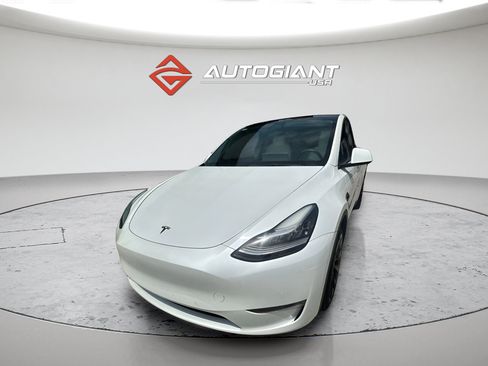 Used 2021 Tesla Model Y Long Range AWD/4WD image 25
