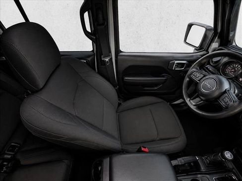 Used 2021 Jeep Gladiator Sport AWD/4WD image 16