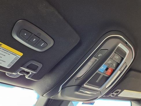 Used 2025 Jeep Grand Cherokee Limited AWD/4WD image 15