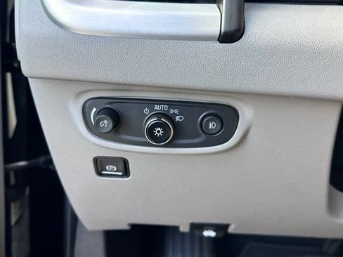 Used 2021 GMC Terrain SLT AWD/4WD image 19
