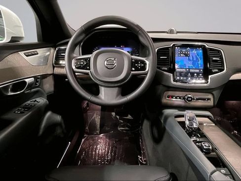 Certified 2024 Volvo XC90 T8 Ultimate AWD/4WD image 8