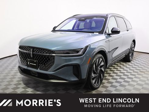 New 2026 Lincoln Nautilus Reserve w/ Jet Appearance Package image 1