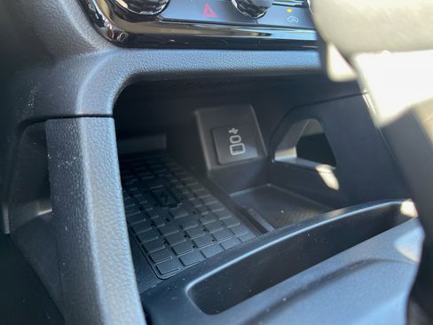 New 2025 Ford Ranger XLT w/ Equipment Group 301A High image 25