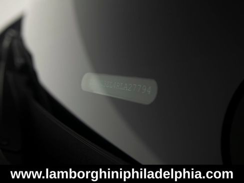 Used 2024 Lamborghini Urus Performante AWD/4WD image 53