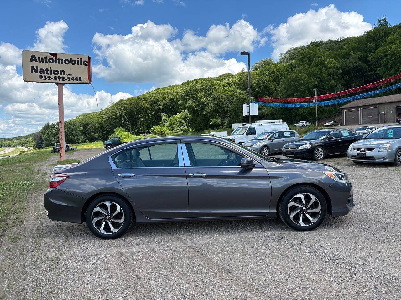Used 2016 Honda Accord EX image 2