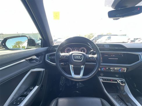Used 2021 Audi Q3 2.0T Premium Plus w/ Premium Plus Package image 17