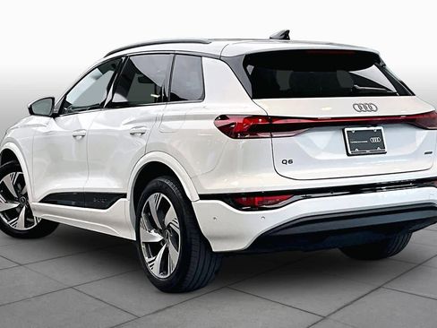 Used 2025 Audi Q6 e-tron Premium Plus w/ Premium Plus image 11