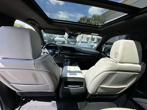 Certified 2024 Cadillac Escalade Sport w/ LPO, ONYX Package image 31