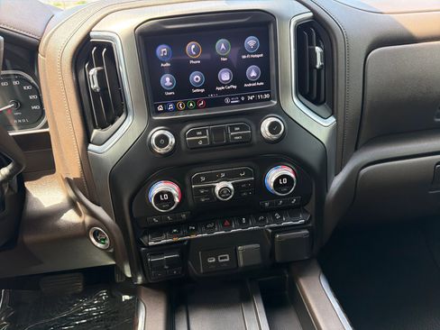 Used 2022 GMC Sierra 1500 Denali w/ Technology Package AWD/4WD image 26