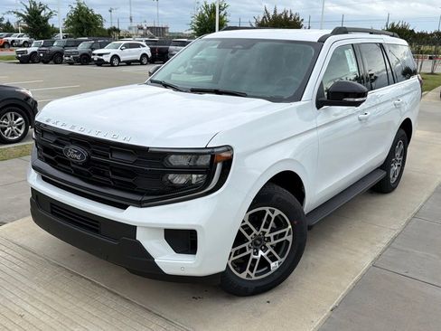 New 2026 Ford Expedition Active RWD image 38