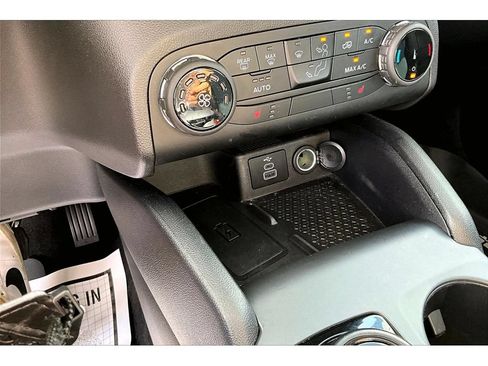 Used 2023 Ford Bronco Sport Heritage w/ Heritage Convenience Package AWD/4WD image 32