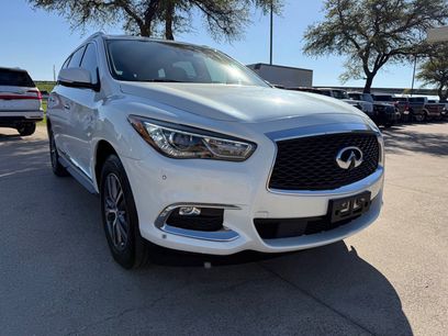 Used 2019 INFINITI QX60 Luxe w/ Essential Package