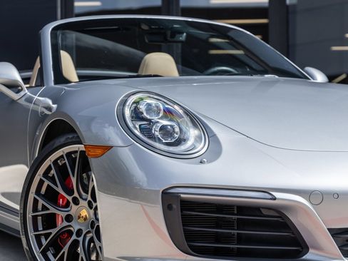 Certified 2017 Porsche 911 Carrera 4S AWD/4WD image 22