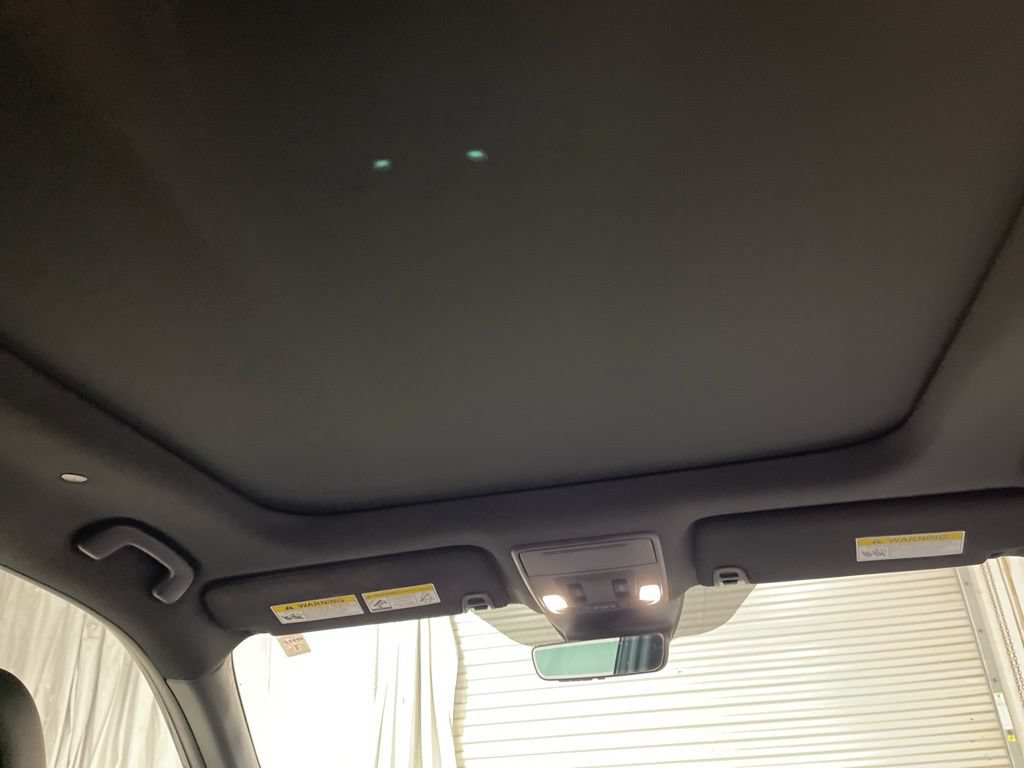 Used 2025 Honda Pilot TrailSport image 17