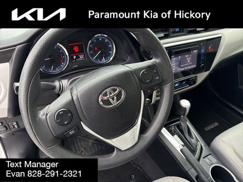 Used 2019 Toyota Corolla L image 18