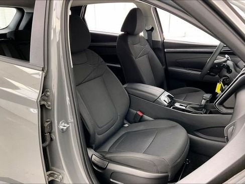 Certified 2024 Hyundai Tucson SE FWD image 7