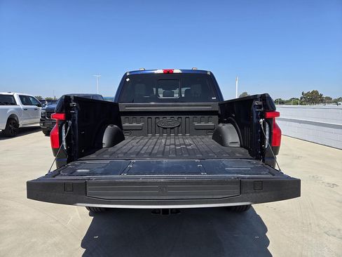 Used 2022 Ford F150 Lightning Lariat AWD/4WD image 28