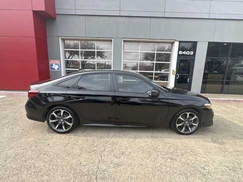 Certified 2025 Honda Civic Sport Touring image 15