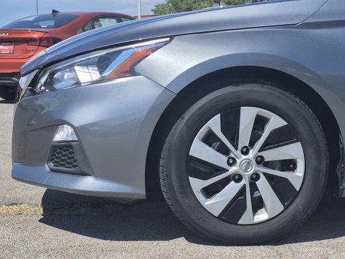 Used 2020 Nissan Altima 2.5 S FWD image 6