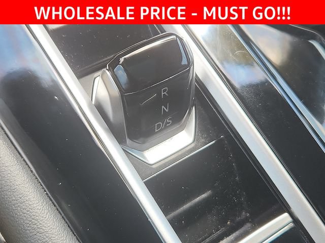 Used 2025 Volkswagen Atlas SEL AWD/4WD image 10