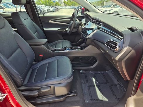 Used 2023 Chevrolet Bolt EUV Premier w/ Super Cruise Package FWD image 15