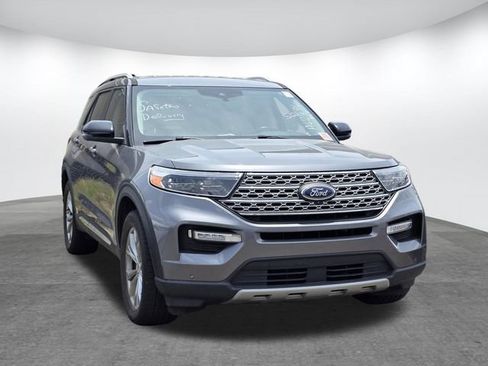 Used 2022 Ford Explorer Limited w/ Equipment Group 301A RWD image 5