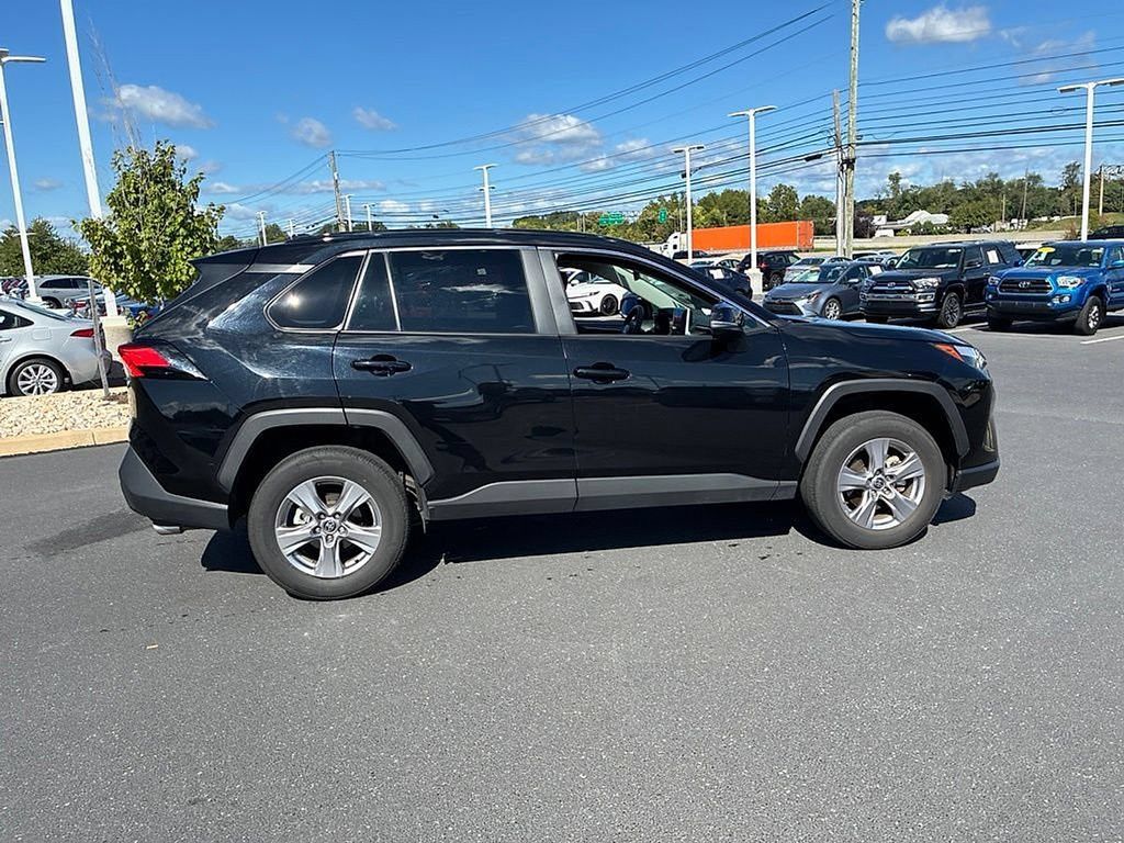 Certified 2025 Toyota RAV4 XLE AWD/4WD image 7