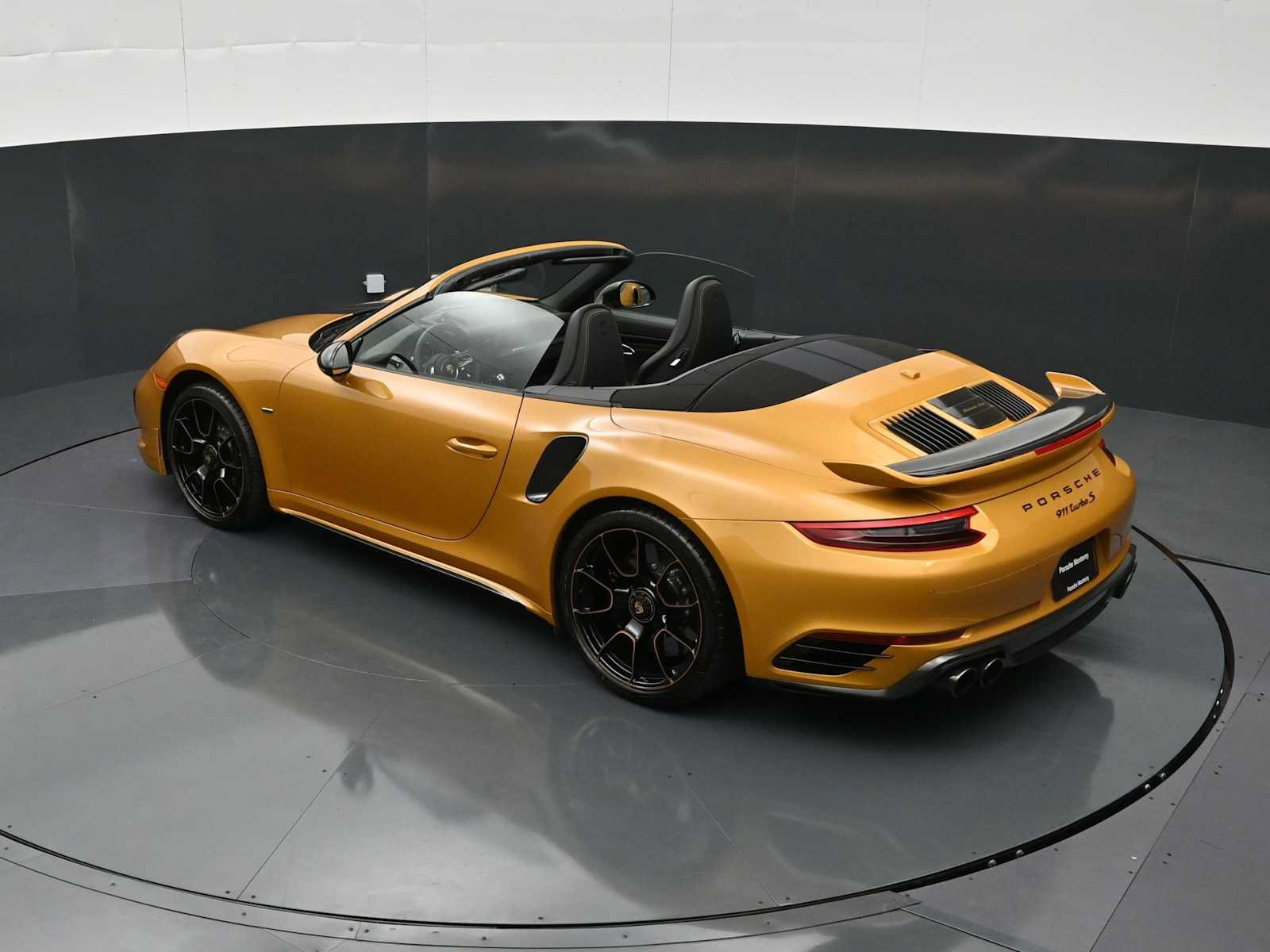 Certified 2019 Porsche 911 Turbo S AWD/4WD image 32