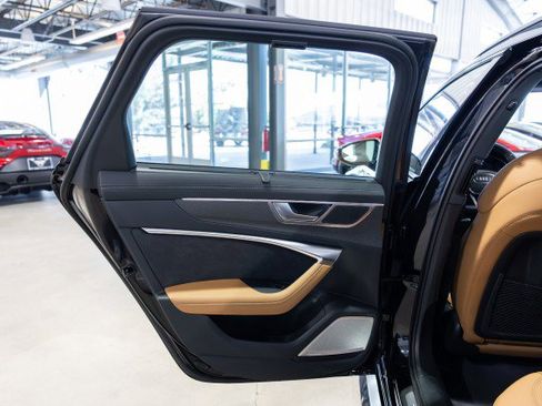 Used 2023 Audi RS 6 w/ Carbon Optic Package image 29