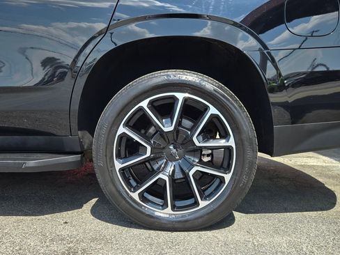 Used 2021 Chevrolet Tahoe RST w/ Luxury Package AWD/4WD image 8