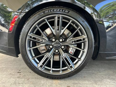 Used 2021 Chevrolet Camaro ZL1 RWD image 23