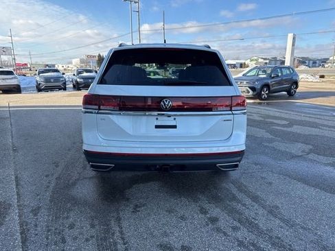 New 2026 Volkswagen Atlas SE image 6