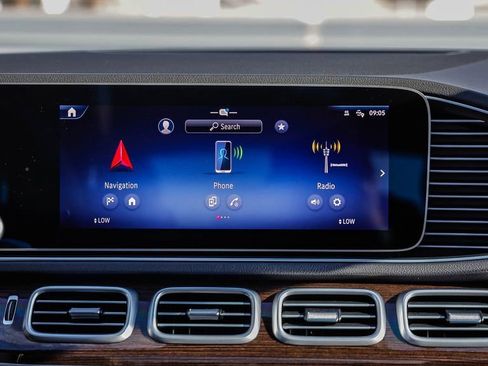 Used 2025 Mercedes-Benz GLE 450e GLE 450e image 15