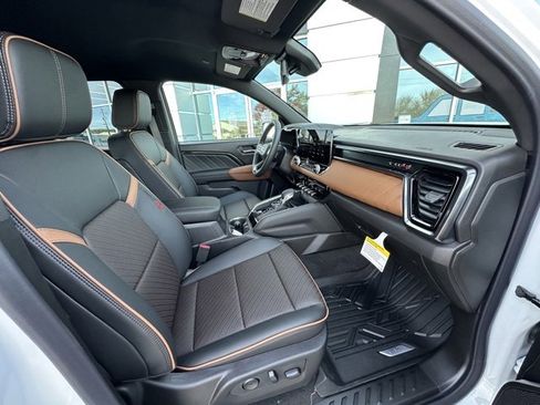 New 2026 GMC Canyon AT4 w/ AT4 Premium Package image 27