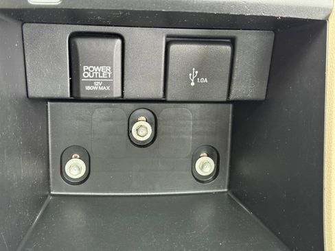 Used 2017 Honda Accord EX-L image 31