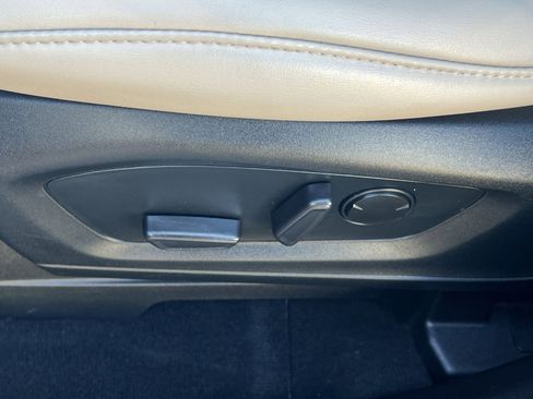 Certified 2023 Ford Explorer XLT w/ Equipment Group 202A image 14