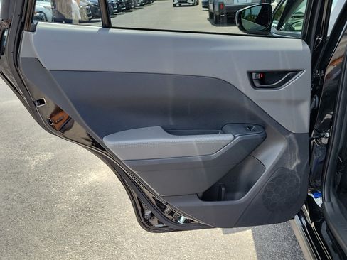 Used 2025 Subaru Crosstrek 2.5i Premium AWD/4WD image 12