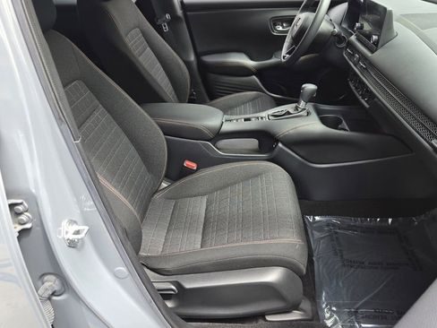 Used 2024 Honda HR-V Sport image 17