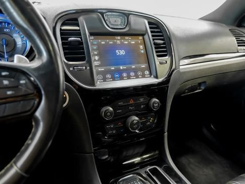 Used 2022 Chrysler 300 S RWD image 31