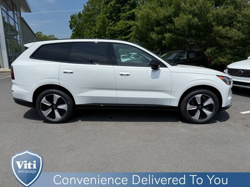 New 2025 Volvo EX90 Plus image 9