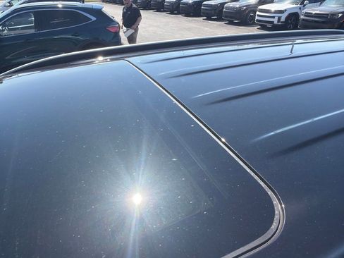 Used 2022 Kia Telluride S FWD image 15