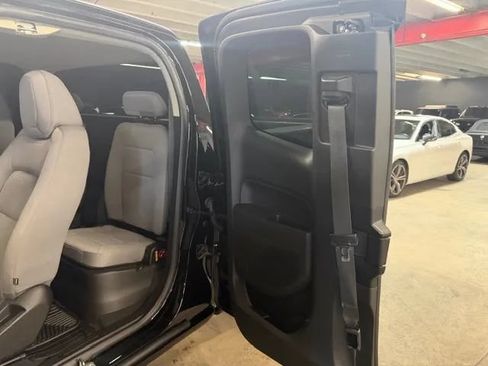 Used 2019 Chevrolet Colorado W/T w/ Custom Special Edition RWD image 12