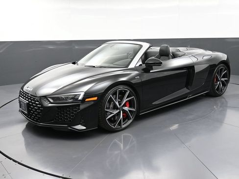 Used 2023 Audi R8 V10 performance w/ Carbon Exterior Package RWD image 29